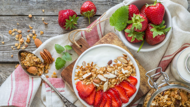 Breakfast – yogurt with granola and straberries