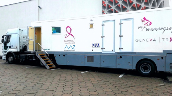 Mammobus przyjedzie do Galerii Zaspa Zdrowie, LIFESTYLE - W najbliższy czwartek w Galerii Zaspa panie w wieku 50-69 lat będą mogły wykonać bezpłatne badanie mammograficzne. Warto z nich skorzystać. Mammografia nie boli, trwa tylko chwilę, a może uratować życie.