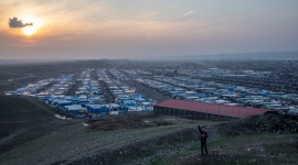 Światowy Dzień Uchodźcy – opowieść o bohaterach. Zdrowie, LIFESTYLE - Co 100 osoba na świecie jest uchodźcą. Oznacza to, że obecnie osiemdziesiąt milionów ludzi potrzebuje schronienia w miejscu, które nie jest ich domem, i których życie jest narażone na ciągłe zagrożenie. 20 czerwca obchodzimy Światowy Dzień Uchodźcy.